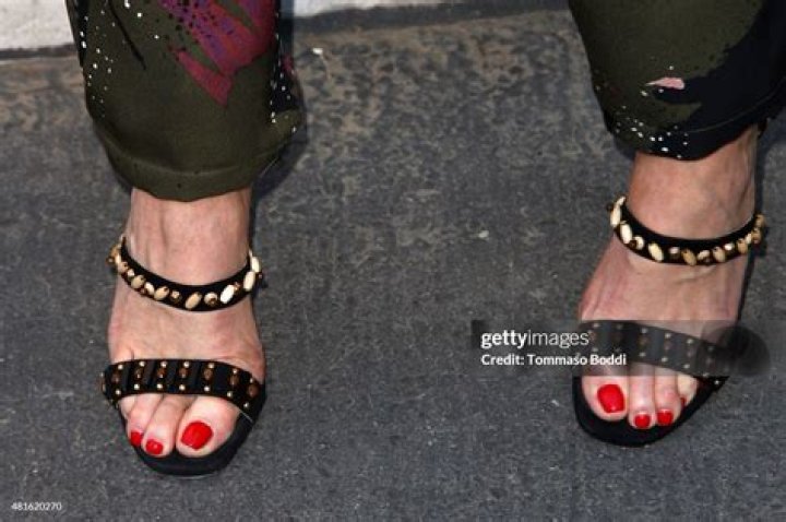 Brixley Benz Feet (26 photos) Sexy Feets