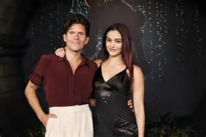 Camila Mendes | Parents And Sibilings