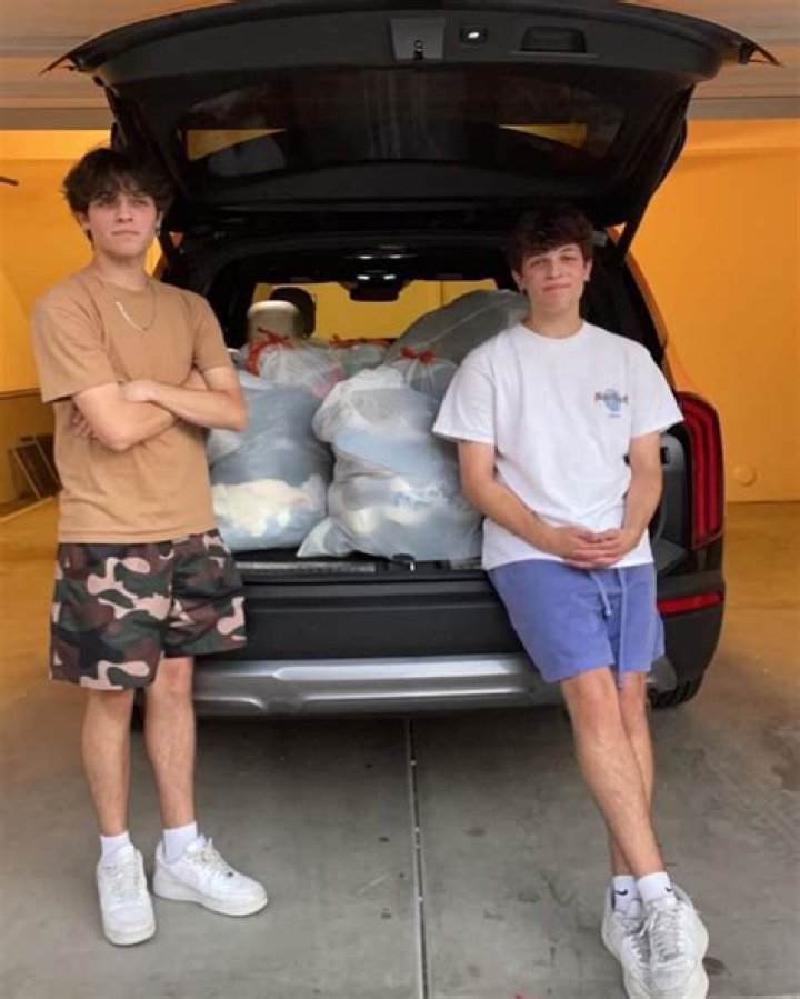 Carlos Cruz Biography, Age, Height, Net Worth, Family