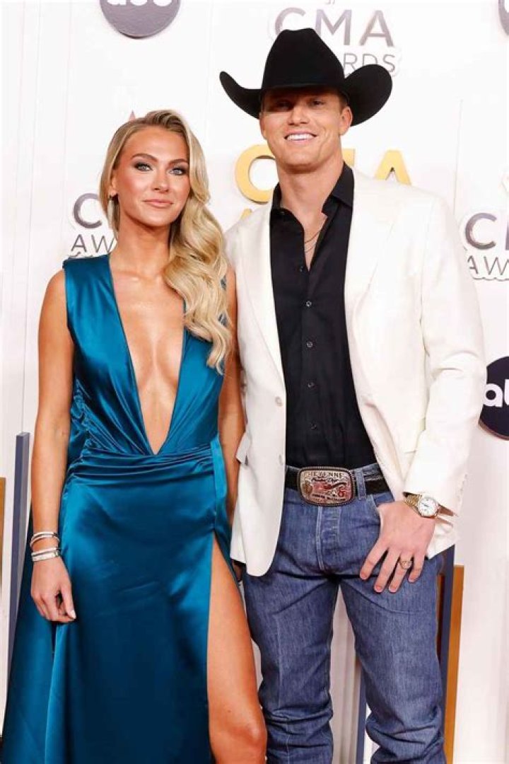 Chris Knoche Biography, Age, Height, Wife, Net Worth, Family