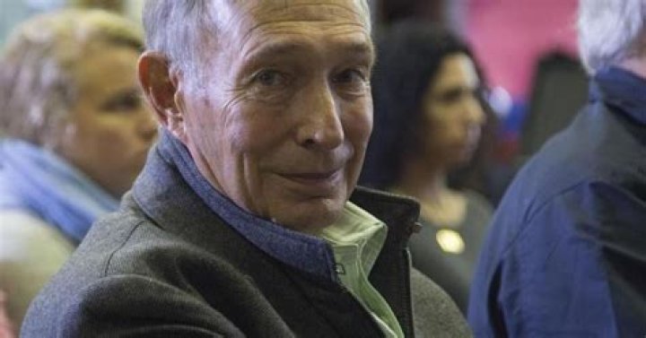 Craig Cohon Biography, Age, Height, Wife, Net Worth, Family