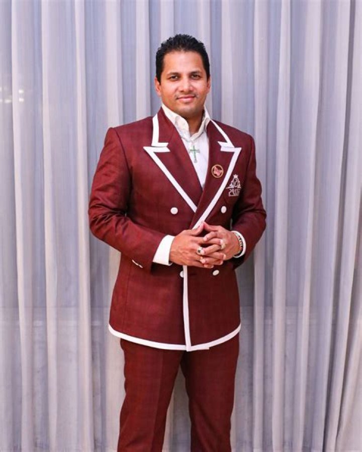 Daniel Fernando Biography, Age, Height, Wife, Net Worth, Family