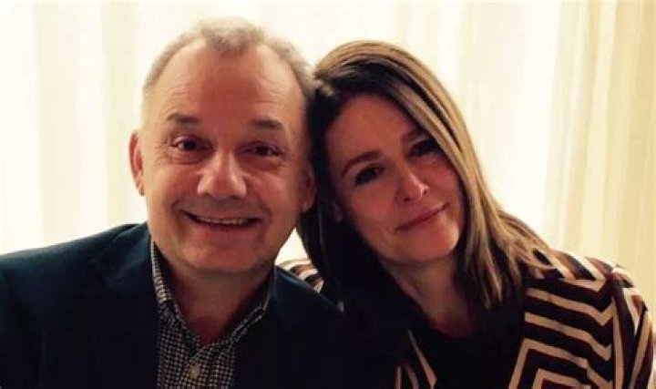 Dave Matthews Biography, Age, Height, Wife, Net Worth, Family