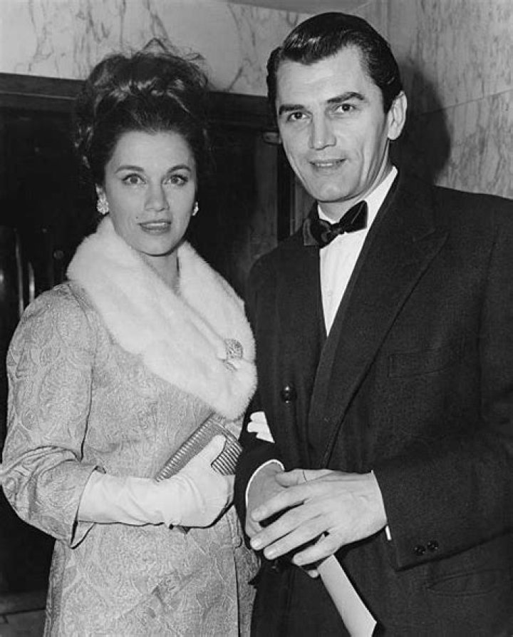 Edmund Purdom Biography, Age, Height, Wife, Net Worth, Family