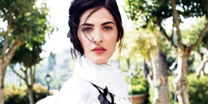 Emina Cunmulaj Biography, Age, Height, Husband, Net Worth, Family