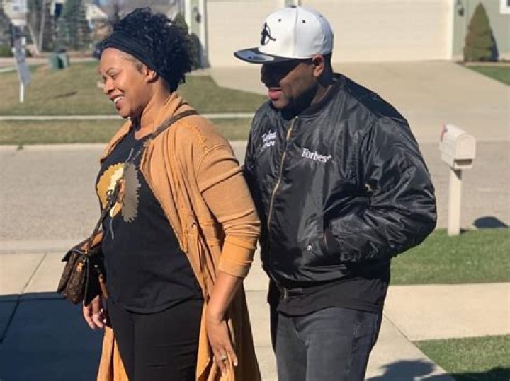 Eric Thomas Biography, Age, Height, Wife, Net Worth, Family