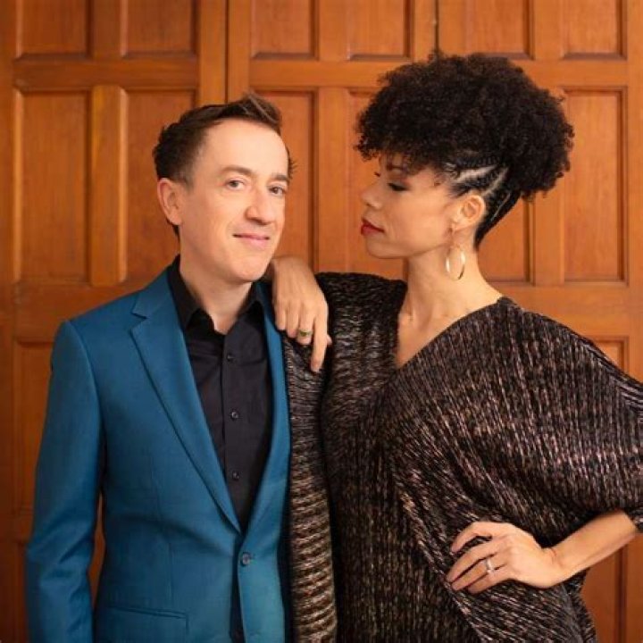 Geoffrey Keezer Biography, Age, Height, Wife, Net Worth, Family