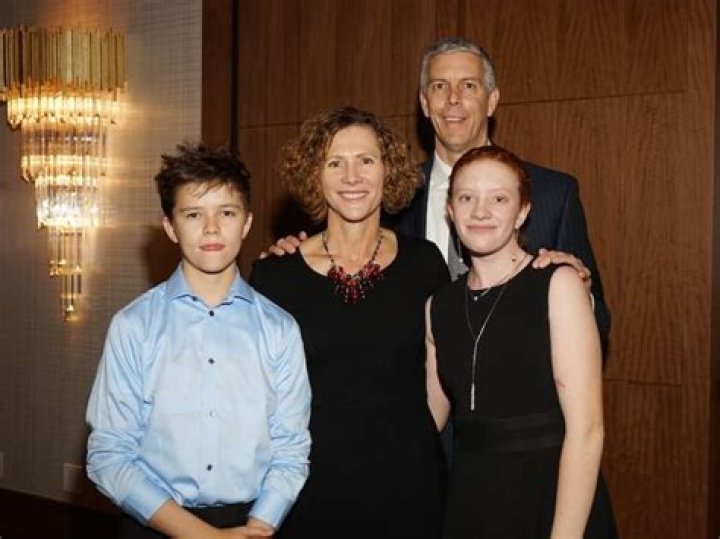 Greg Papa Biography, Age, Height, Wife, Net Worth, Family