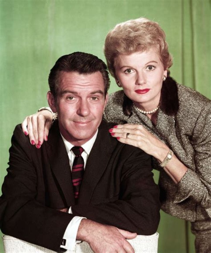 Hugh Beaumont Biography, Age, Height, Wife, Net Worth, Family