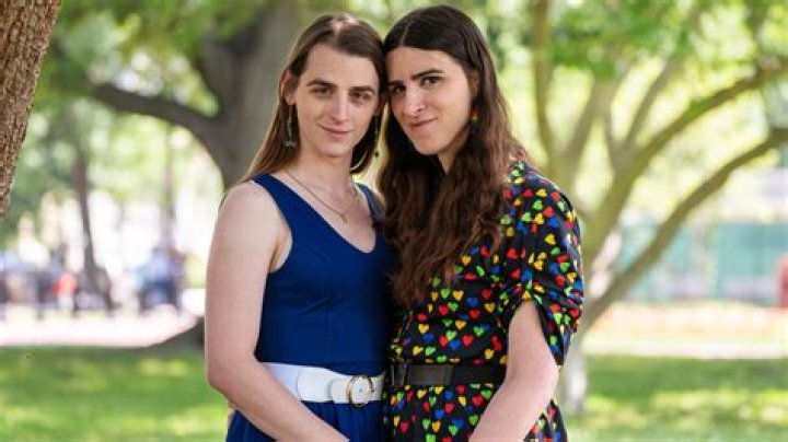 Is Eartheater Trans | Gender And Partner 2023