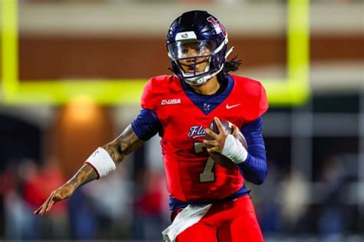 Kaidon Salter-led Liberty Flames Bring the Heat to Florida in CUSA Win Over FIU