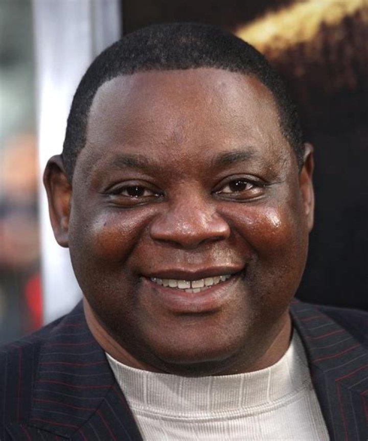 Ken Sagoes biografía, edad, altura, esposo, net worth, familia