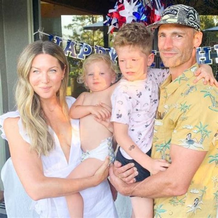 Kenny Walker Biography, Age, Height, Wife, Net Worth, Family