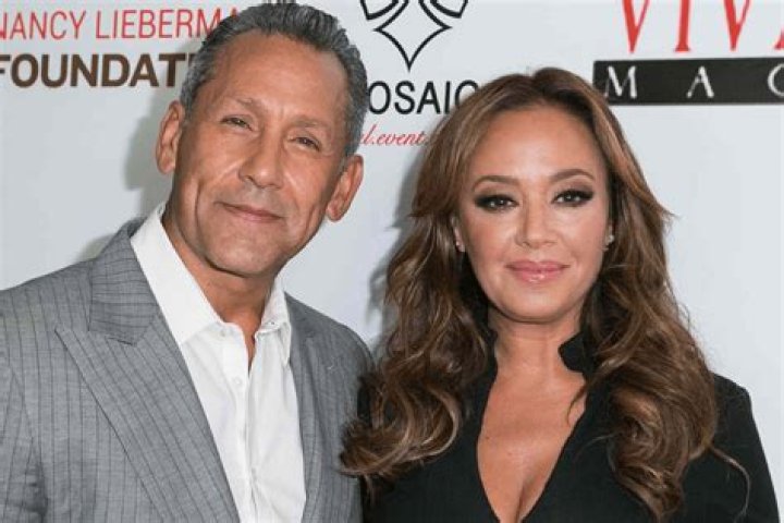 Leah Remini Biography, Age, Height, Husband, Net Worth, Family