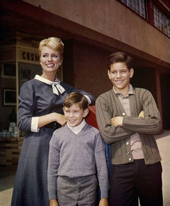 Mickey Sholdar Biography, Age, Height, Wife, Net Worth, Family