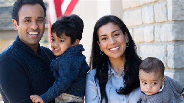 Nelson Oduber Biography, Age, Height, Wife, Net Worth and Family