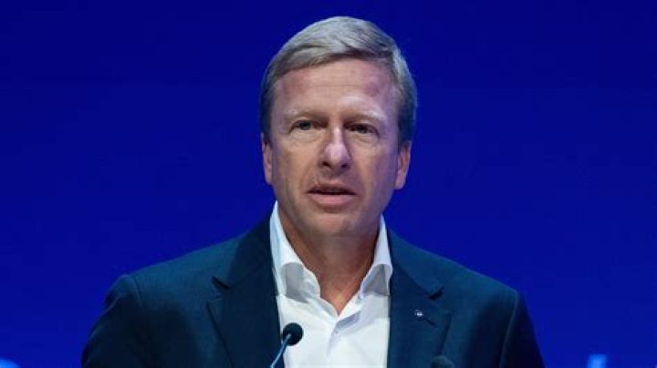 Oliver Zipse biografía, edad, altura, esposo, net worth, familia