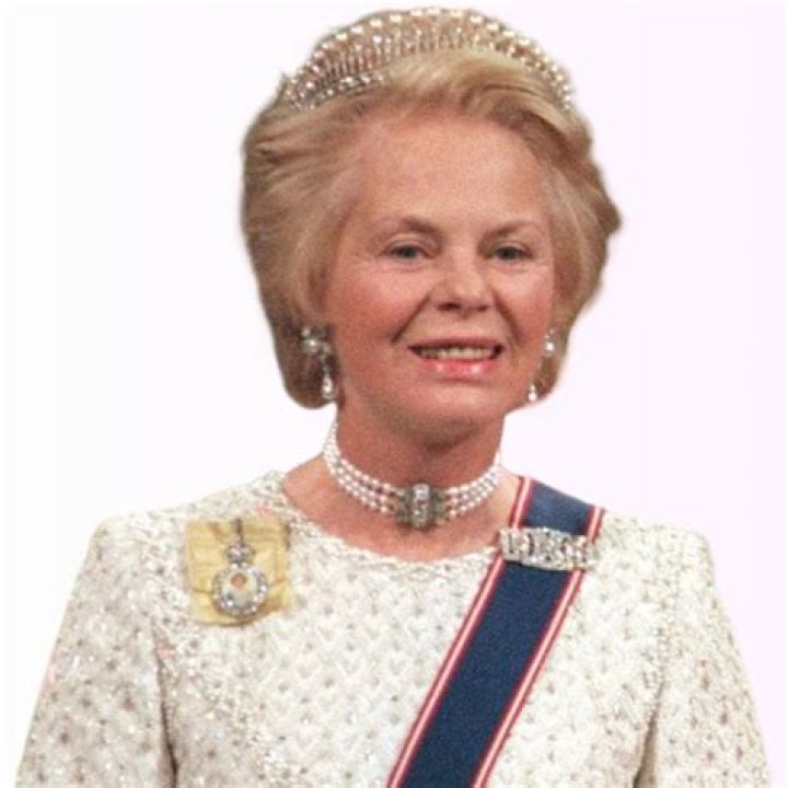 Pamela Austin Biography, Age, Height, Husband, Net Worth, Family