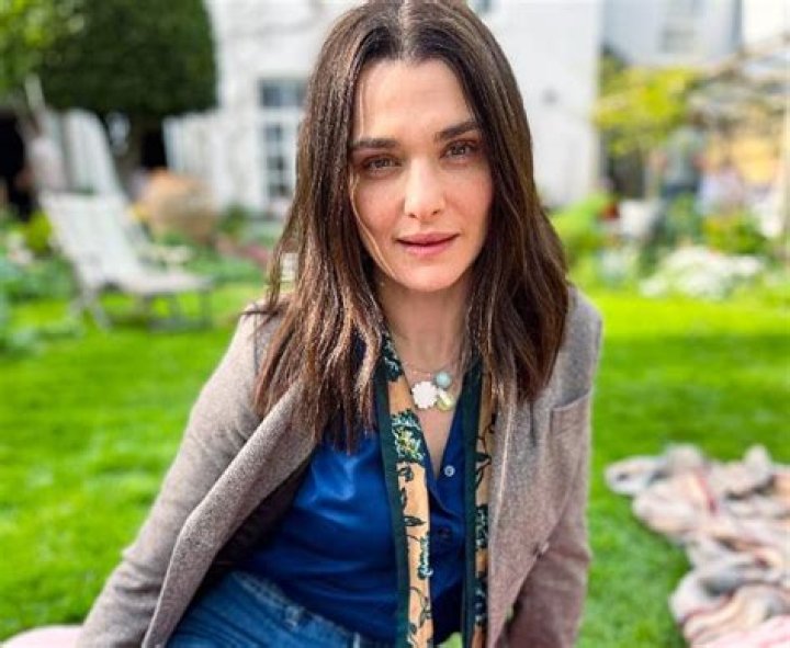 Rachel Weisz wiki/bio net worth, career, husband, kids.