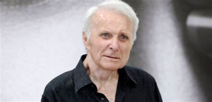 Robert Conrad Biography, Age, Height, Wife, Net Worth, Family