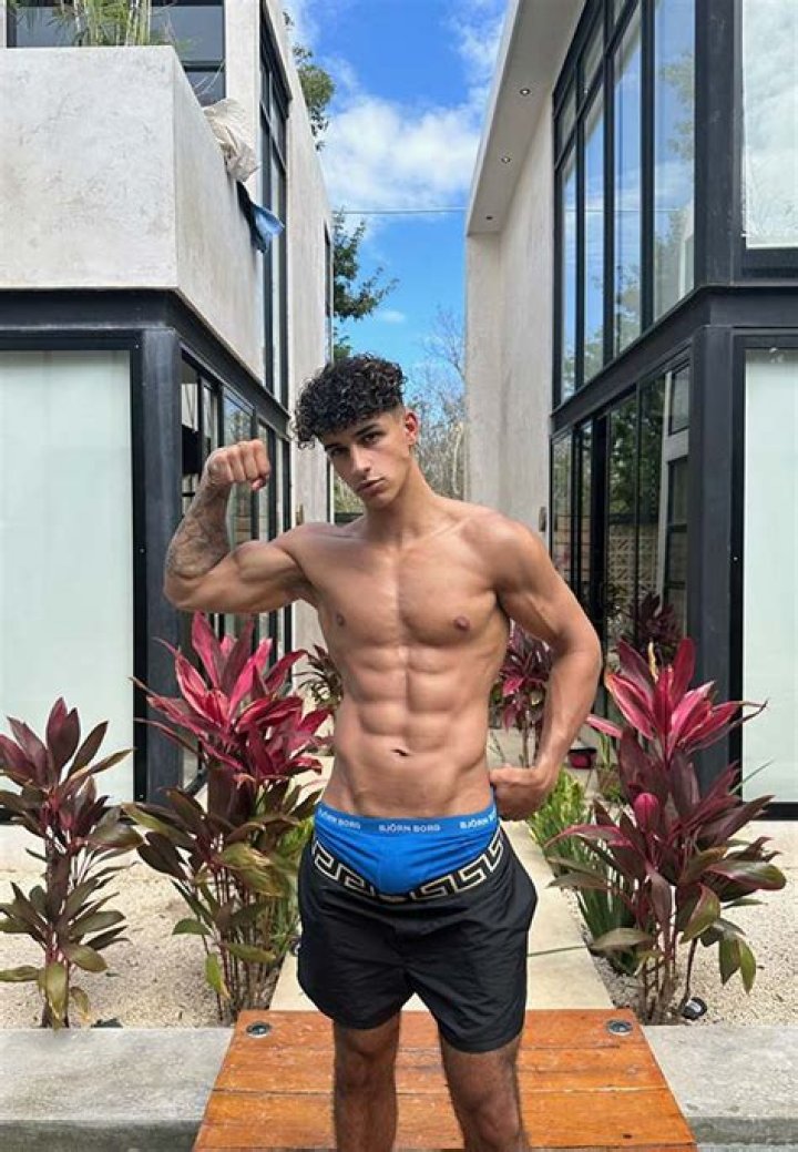 Sepanta Arya