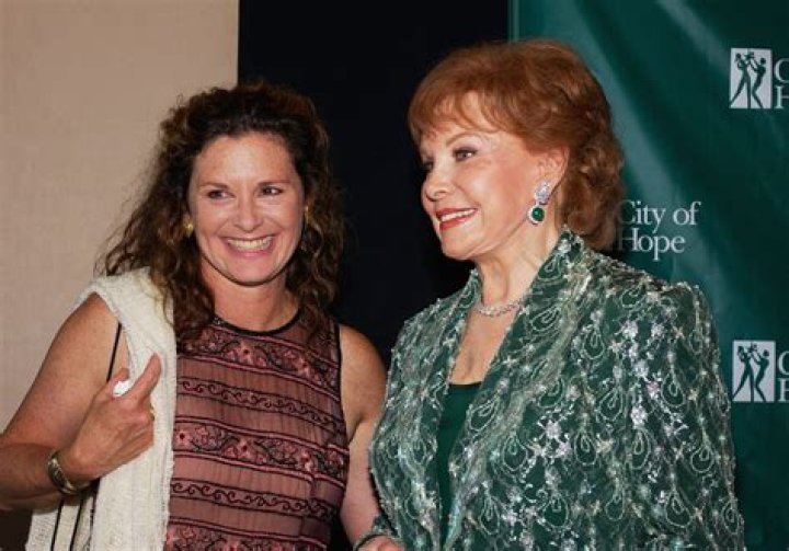 Stephanie Zimbalist Biography, Age, Height, Husband, Net Worth, Family