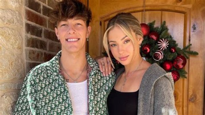 Tayler Holder | Girlfriend | Relationship